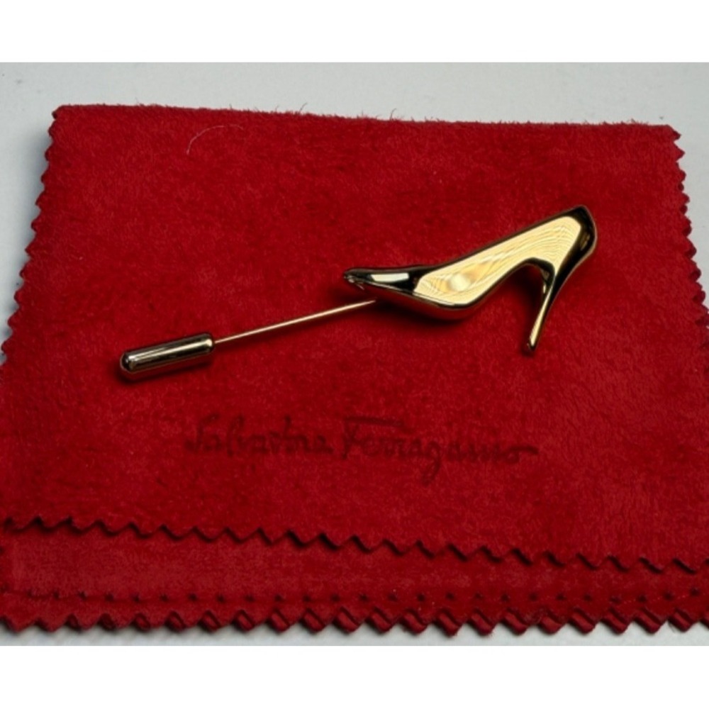 Vintage Salvatore Ferragamo Gold High Heel Shoe Lapel Stick Pin Brooch Hat Pin